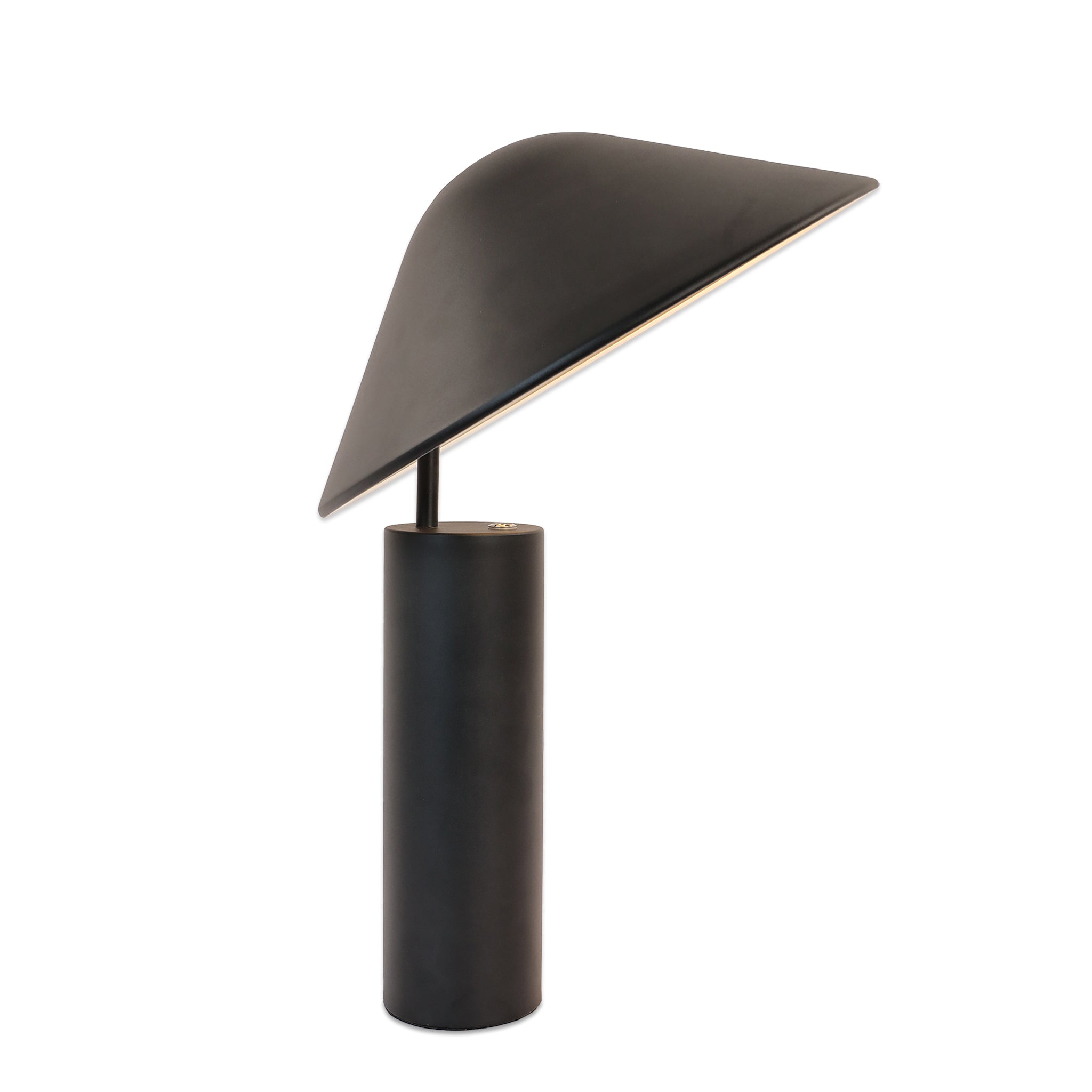Pivihi Table Lamp